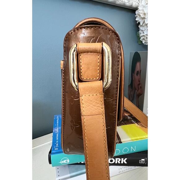 Louis Vuitton Monogram Bronze Christie GM Crossbody Shoulder Bag (LVXX120) - Picture 6 of 11